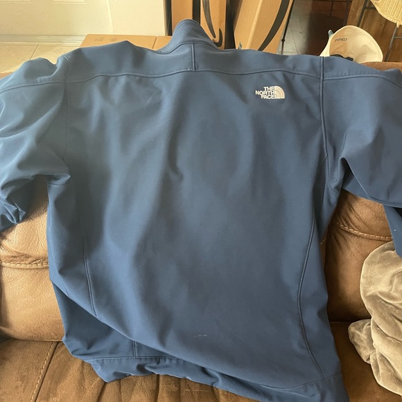 NorthFace Winter/ Rain Jacket Navy Blue - Picture 3 of 4